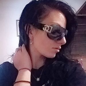 Meet your Posher, Nikki